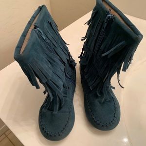 Moccasins boots, little girls, EUC